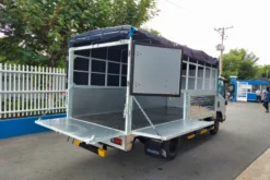 Isuzu QKR77HE4A thùng bạt