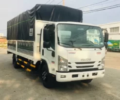 Xe tải Isuzu NQR 550 thùng bạt