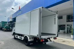 Isuzu QKR77HE4A thùng đông lạnh